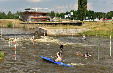 České Vrbné se stává novým centrem vodních sportů na Vltavě