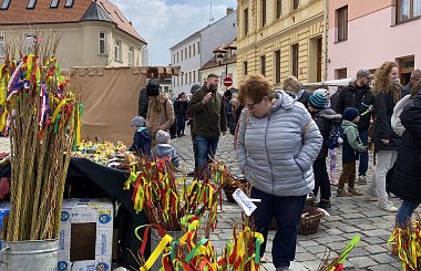 Velikonoční hrkání a festival Na zemi