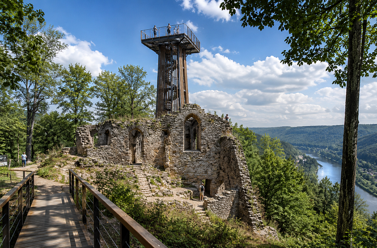 Rozhledna Karlův Hrádek